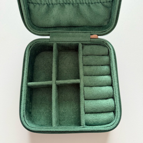 NEW Mini Travel Jewelry Box - Picture 8 of 10
